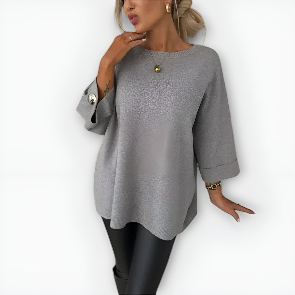 HAILEY – OVERSIZED KNOPENMANCHET TRUI