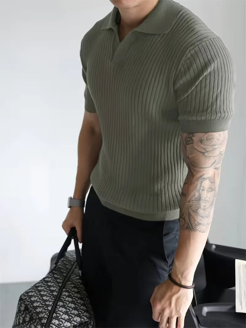 Polo met V-neck en ribbed texture