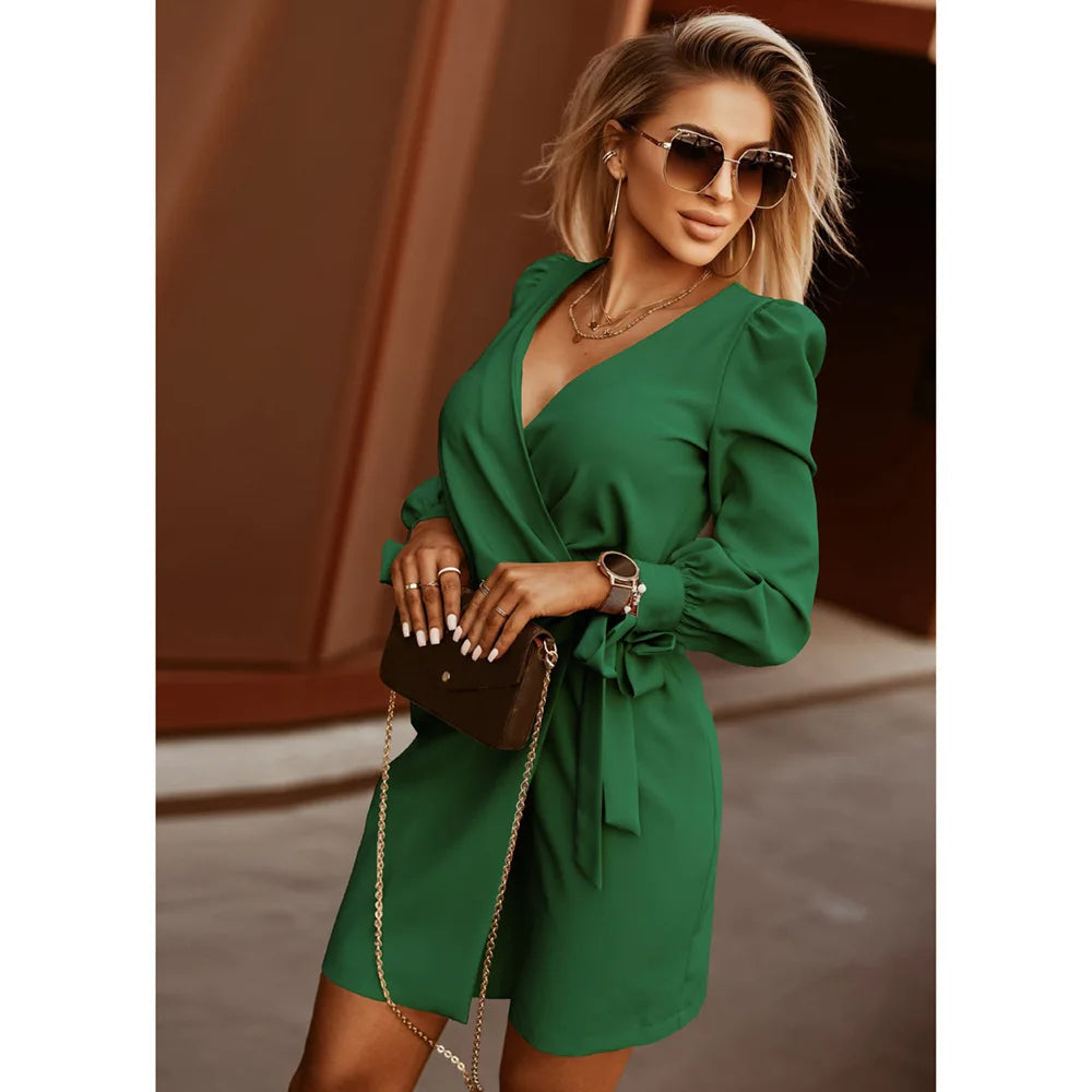 Ribgebreide Mini Jurk met Front Twist en Puff Mouwen