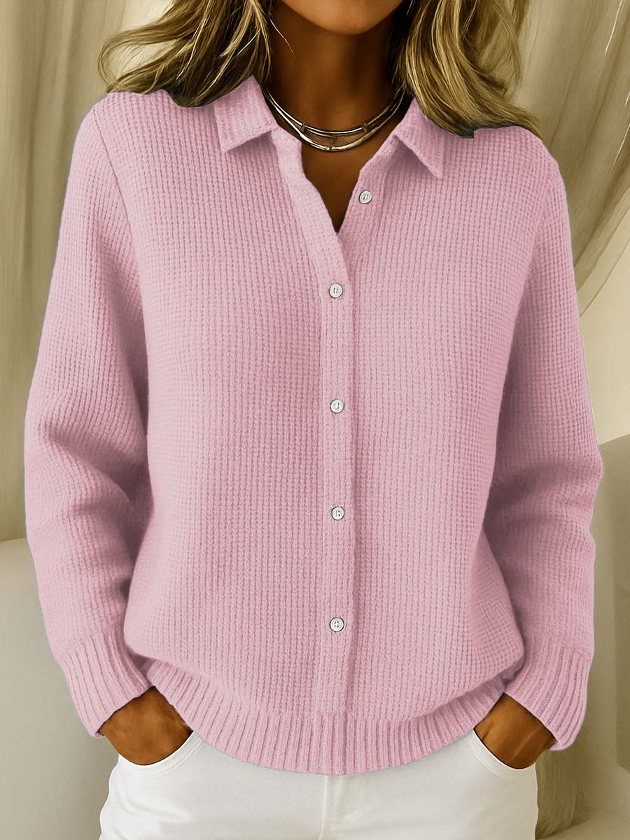 ANNA – GEZELLIGE KNIT TRUI MET KNOPENVOORZIJDE