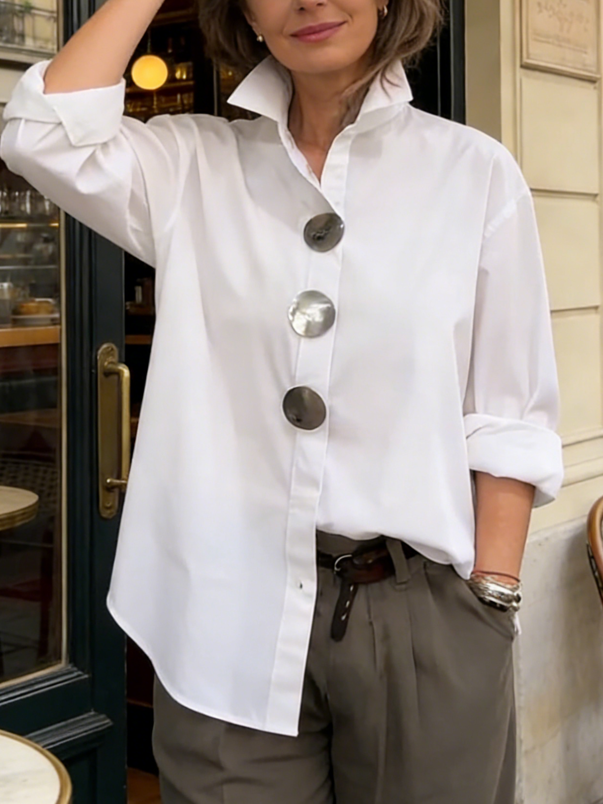 Dominika | Elegante blouse van linnen en katoen met metalen knopen
