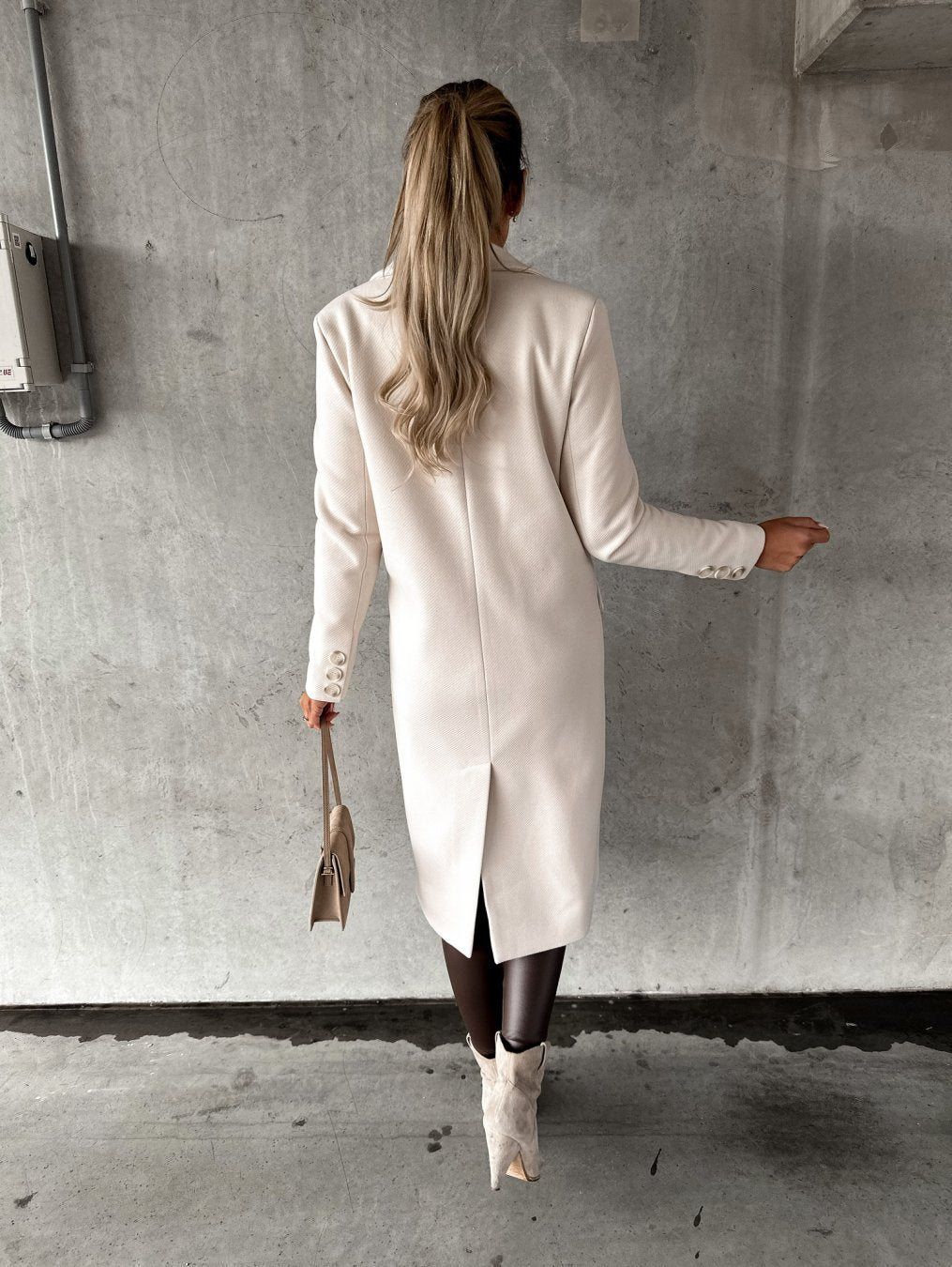 Jas Dames Lang | Winterse Warmte & Tijdloze Elegantie