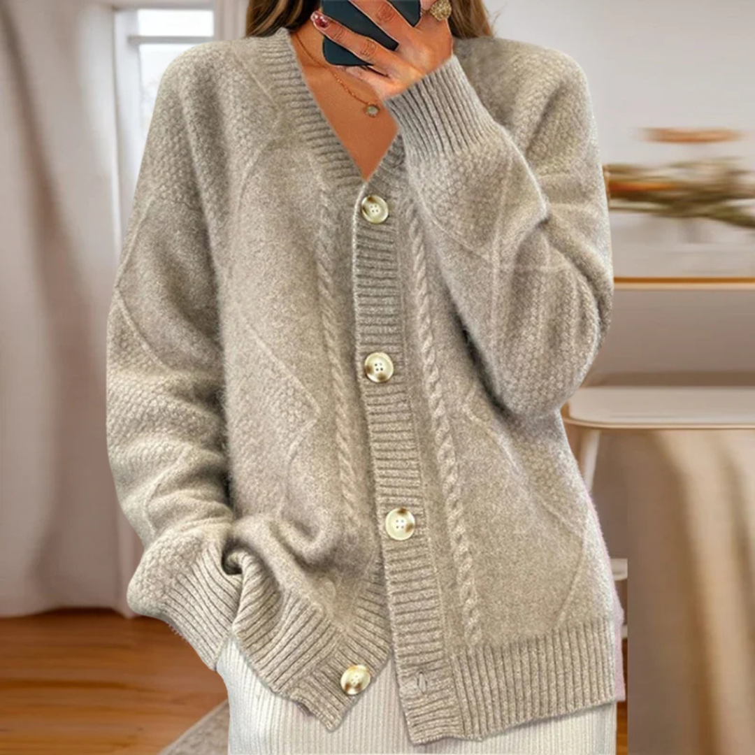 SOFIA – KNUS GEHAKTE KNOPEN CARDIGAN