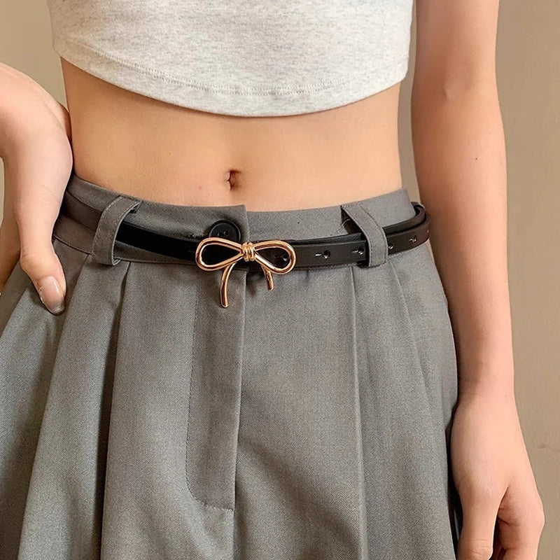 Léonie Riem met Strik