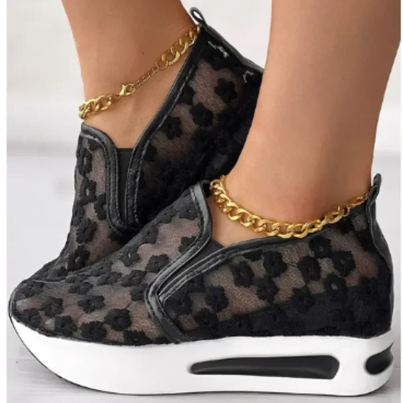 Vira | Sneakers met bloemenprint