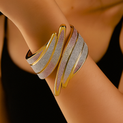 Merlin | Spiraalvormige luminescentie armband