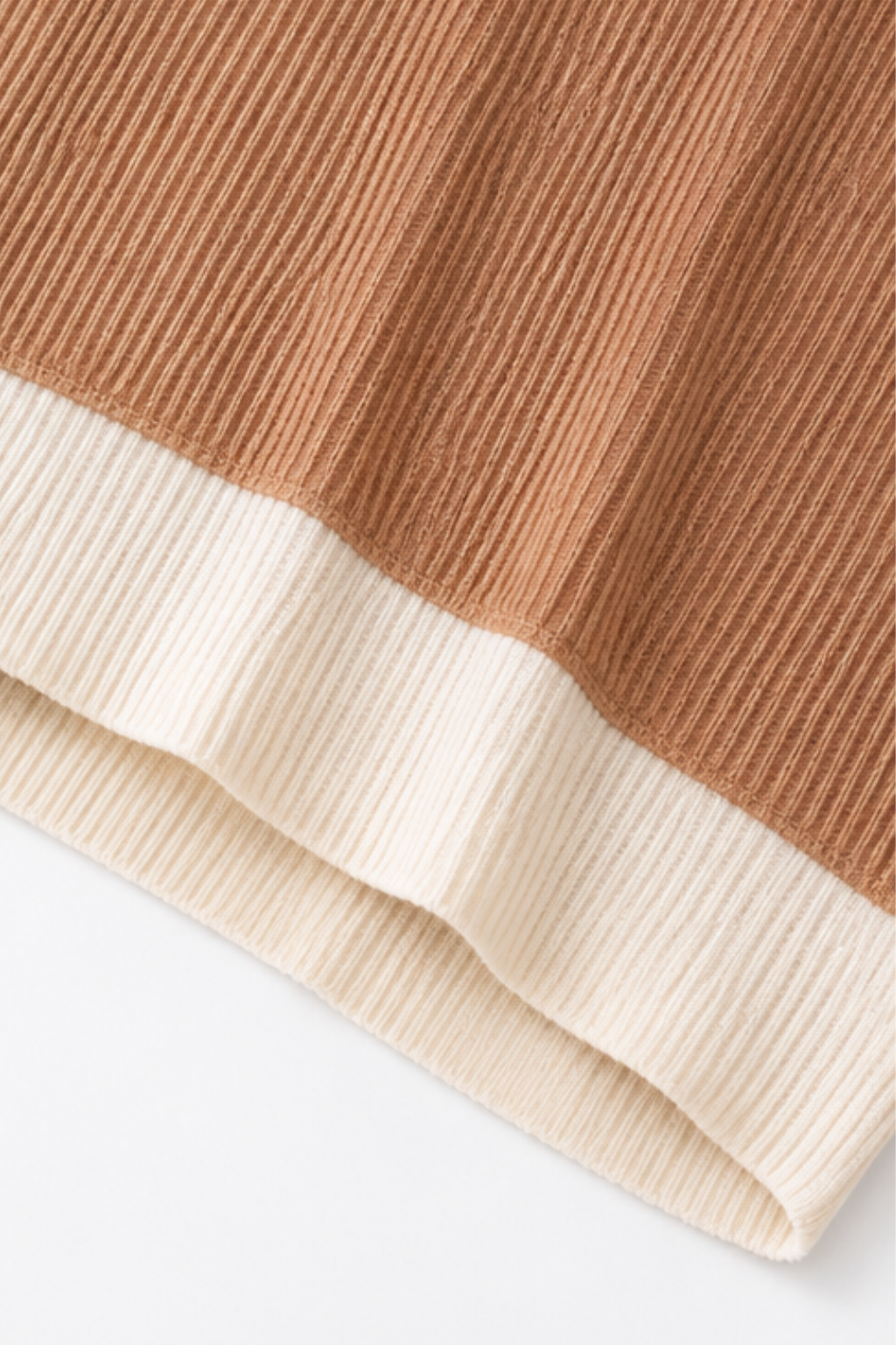 Corvella – Geknoopte Kleurblok Drop-Shoulder Trui