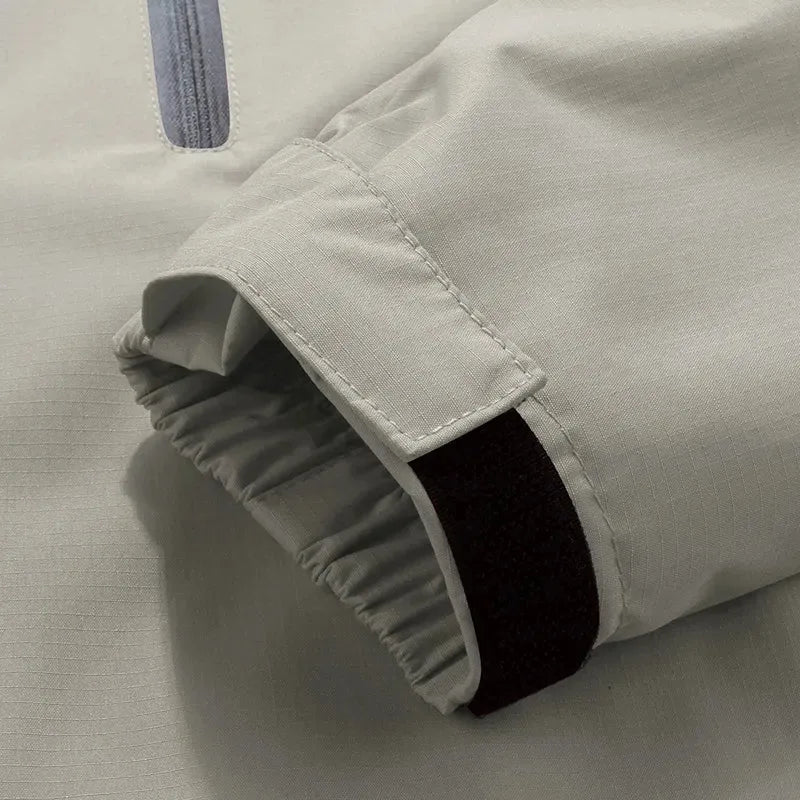 Hugo | Windbreaker jas met capuchon en borstzak met rits