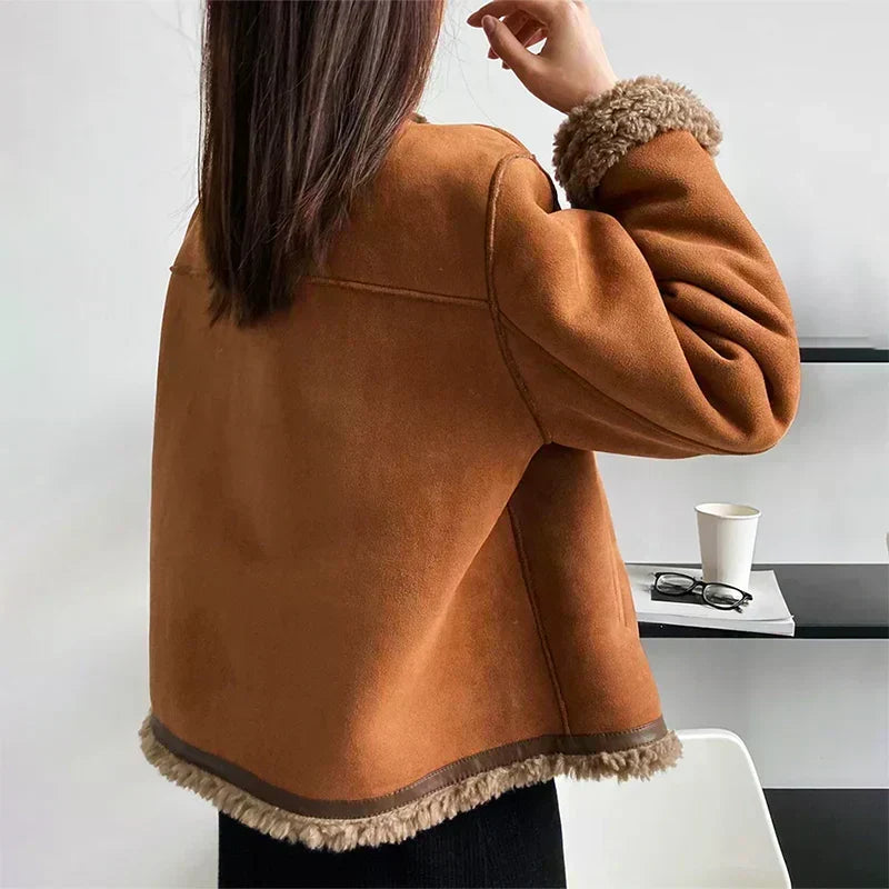 SOPHIA – GEZELLIGE NEP-SHEARLING TRIM JAS