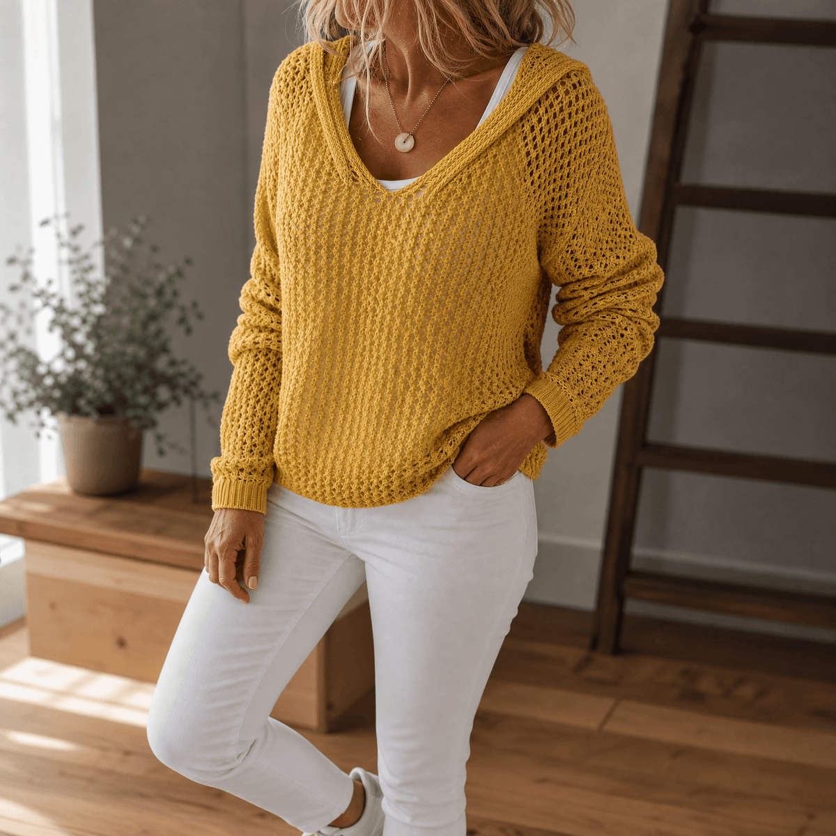 Delyne – Dames Open-Knit Hooded Pullover