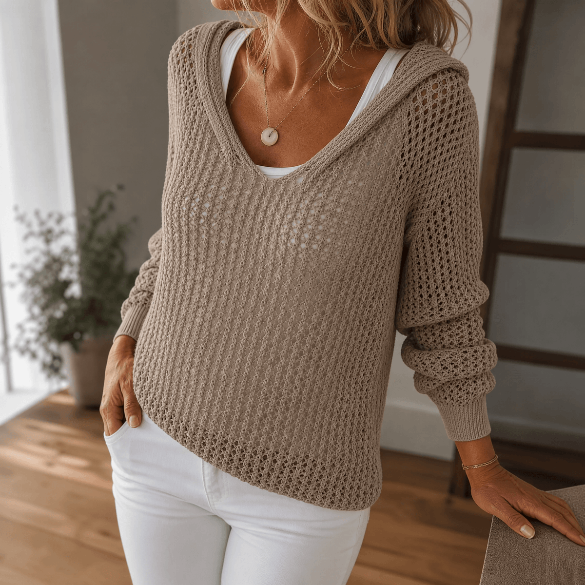 Delyne – Dames Open-Knit Hooded Pullover