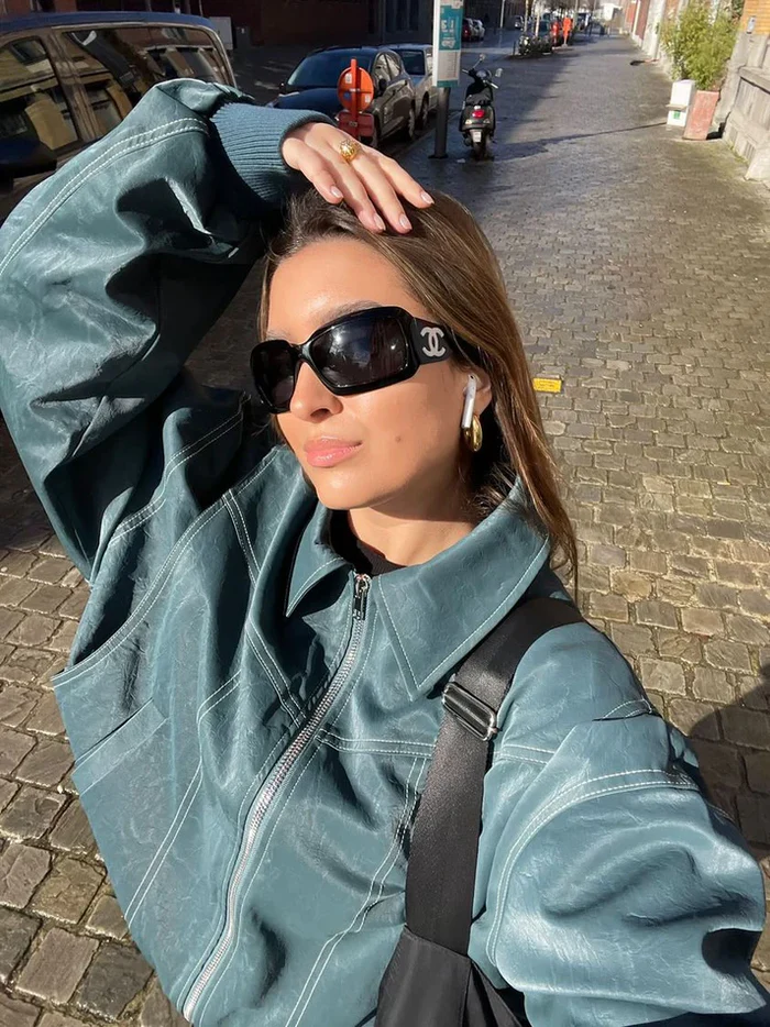 Oversized Contrast Jast - Beperkte Verkoop