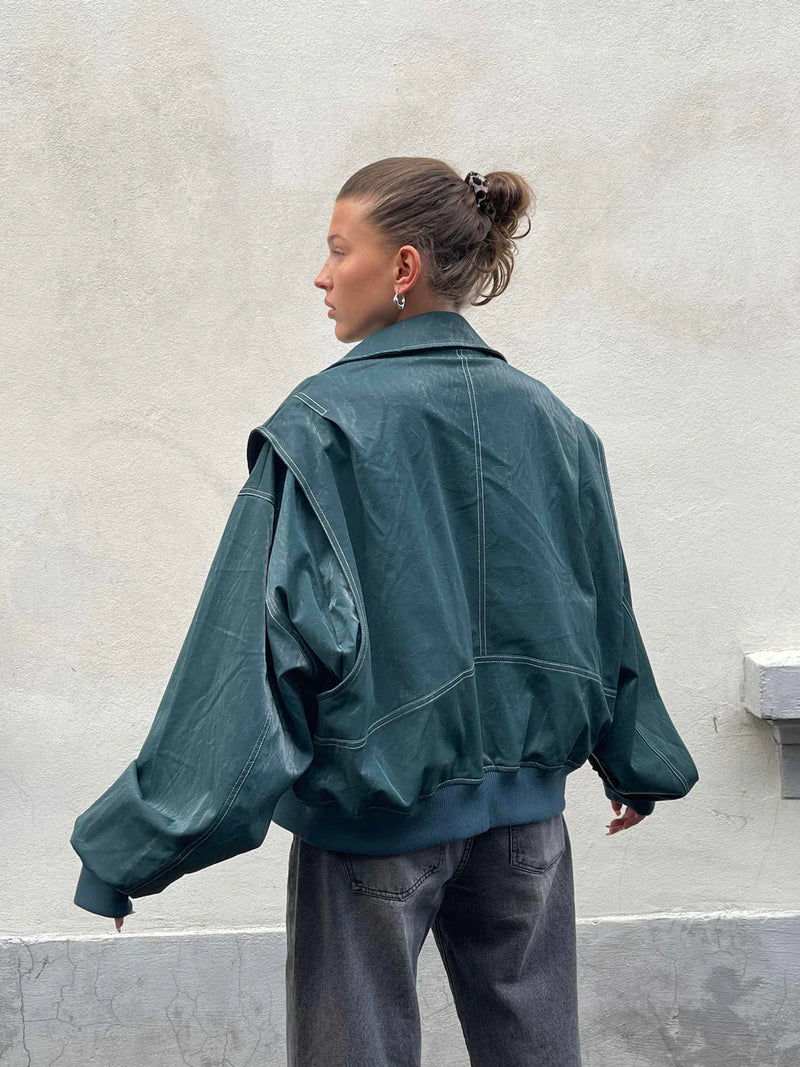 Oversized Contrast Jast - Beperkte Verkoop
