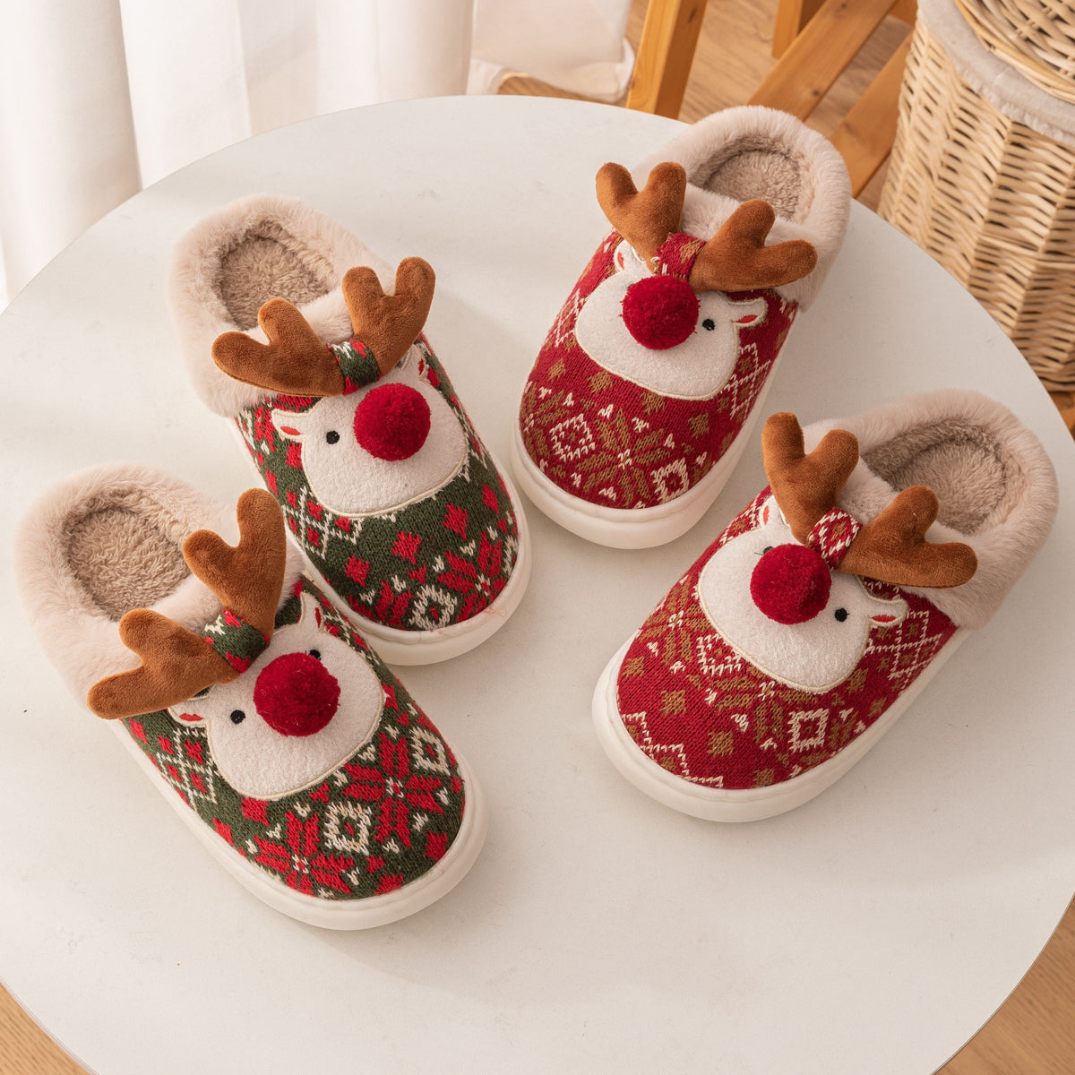 Jasper | Gezellige kerst rendier pluche sloffen