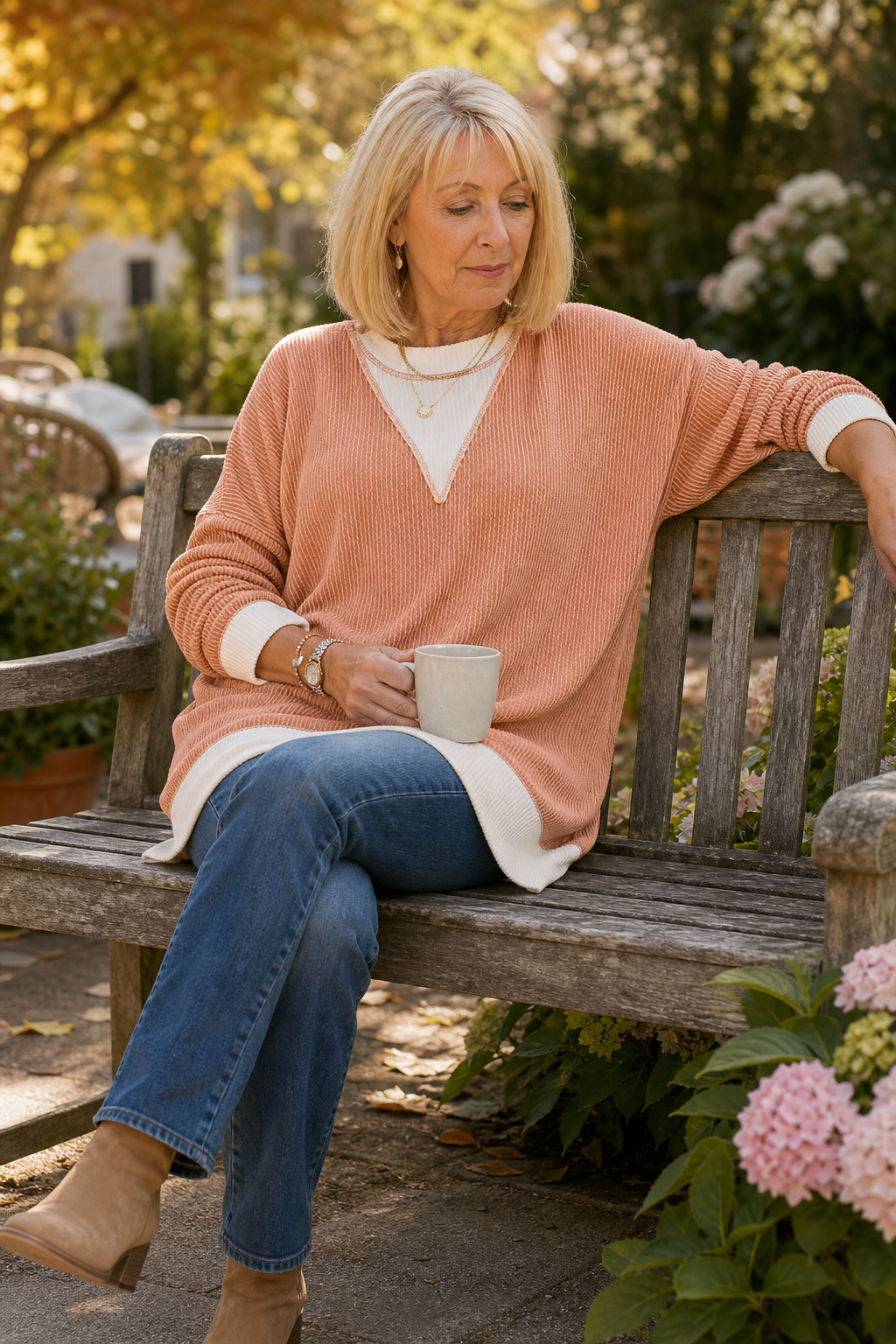 Corvella – Geknoopte Kleurblok Drop-Shoulder Trui