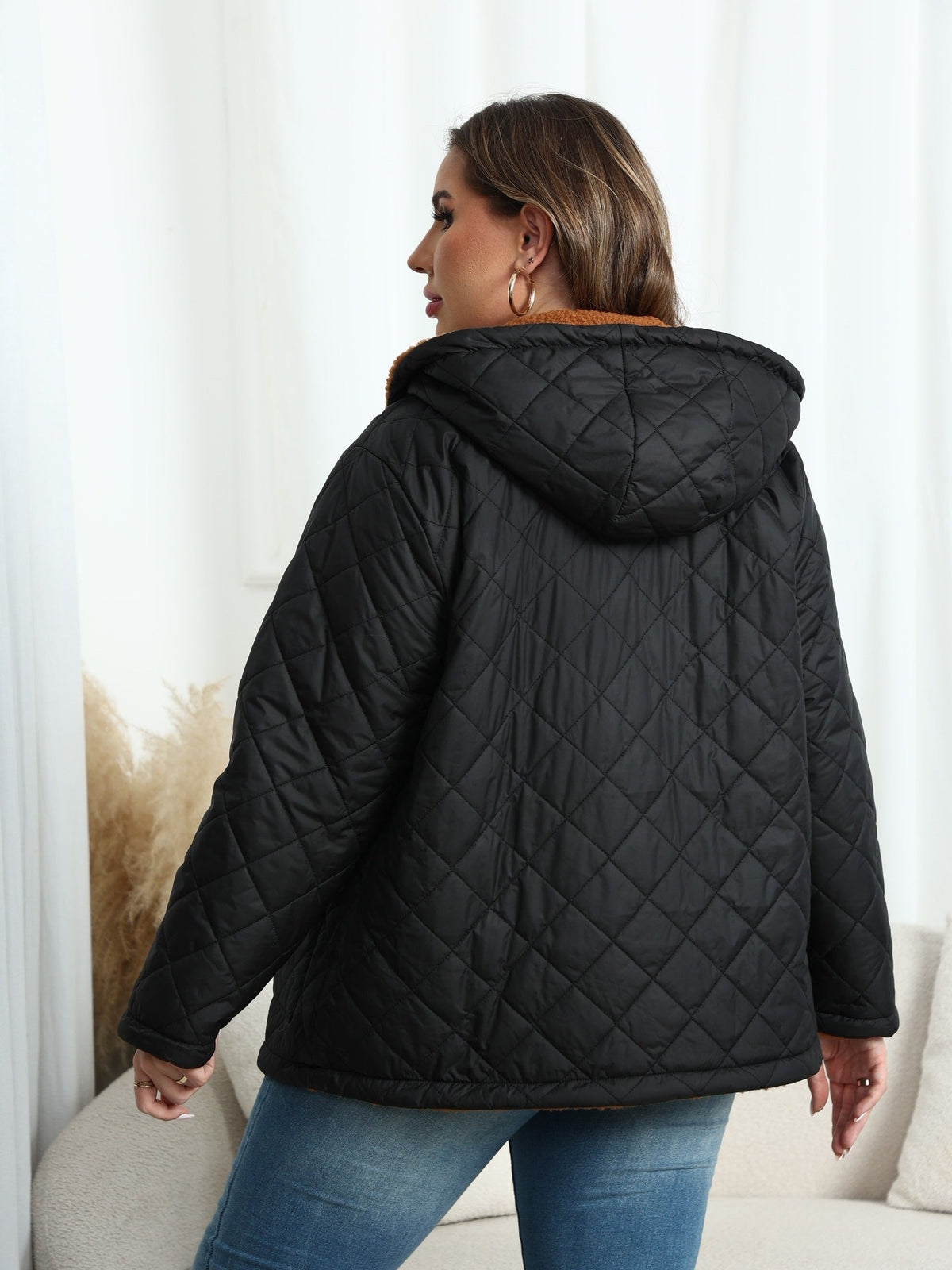 Nina | Plus size pluche gevoerde capuchon gewatteerde jas