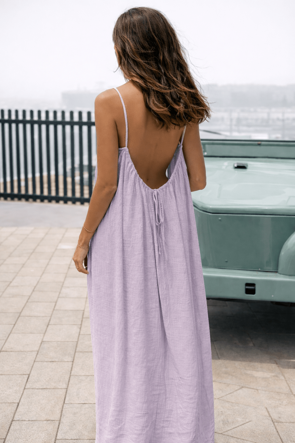 MAXI JURK MET OPEN RUG VOOR VROUWEN